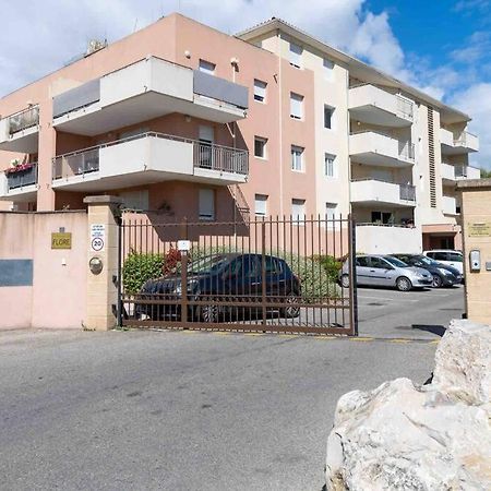 Appartement Avignon Garage-Spacieuse Terrasse Exterior photo